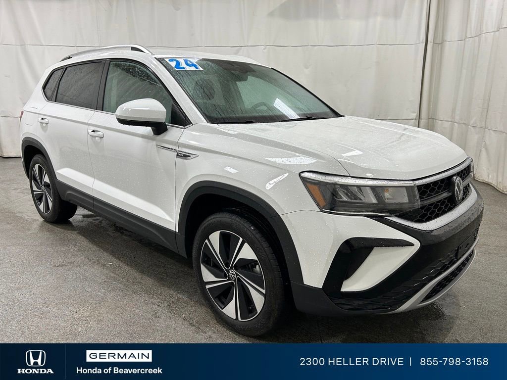 Used 2024 Volkswagen Taos SE image 2