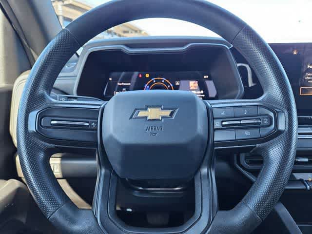 Used 2024 Chevrolet Colorado W/T RWD image 22