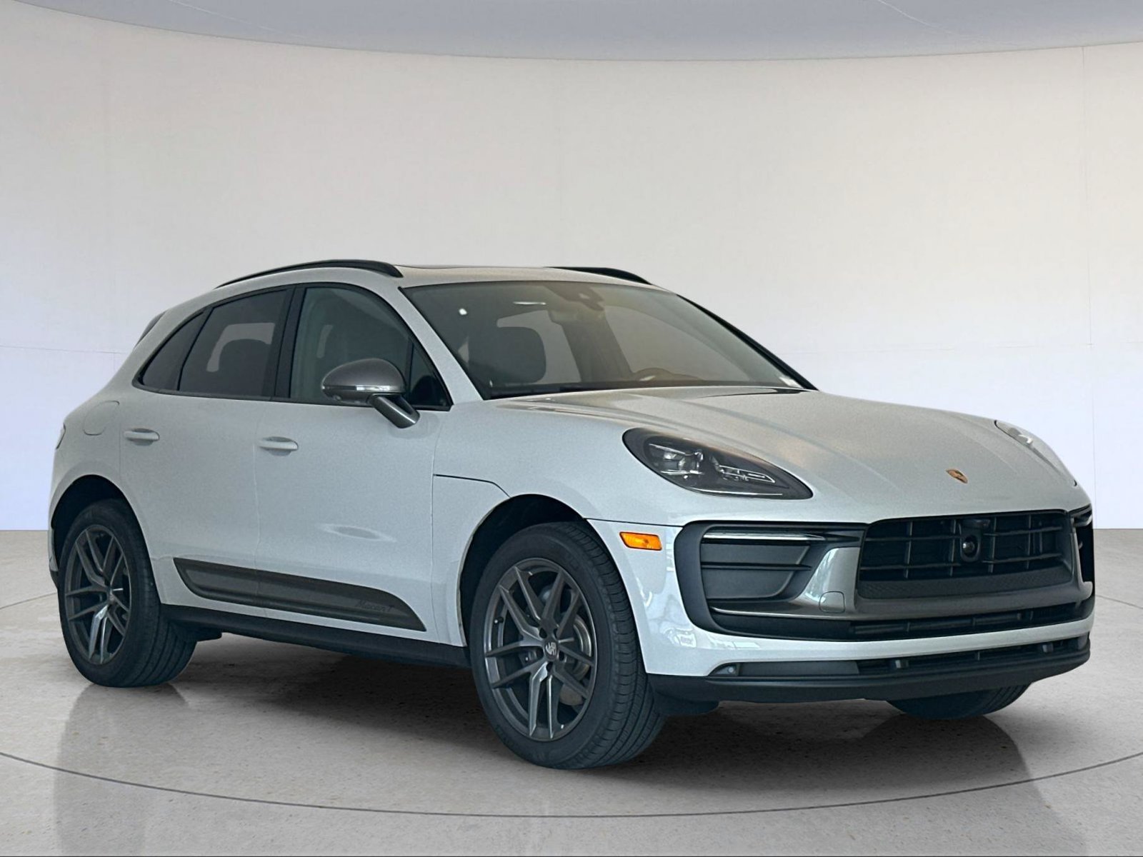 Used 2026 Porsche Macan Turbo AWD/4WD image 10