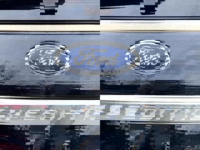 Used 2019 Ford Expedition Limited w/ Equipment Group 302A image 8