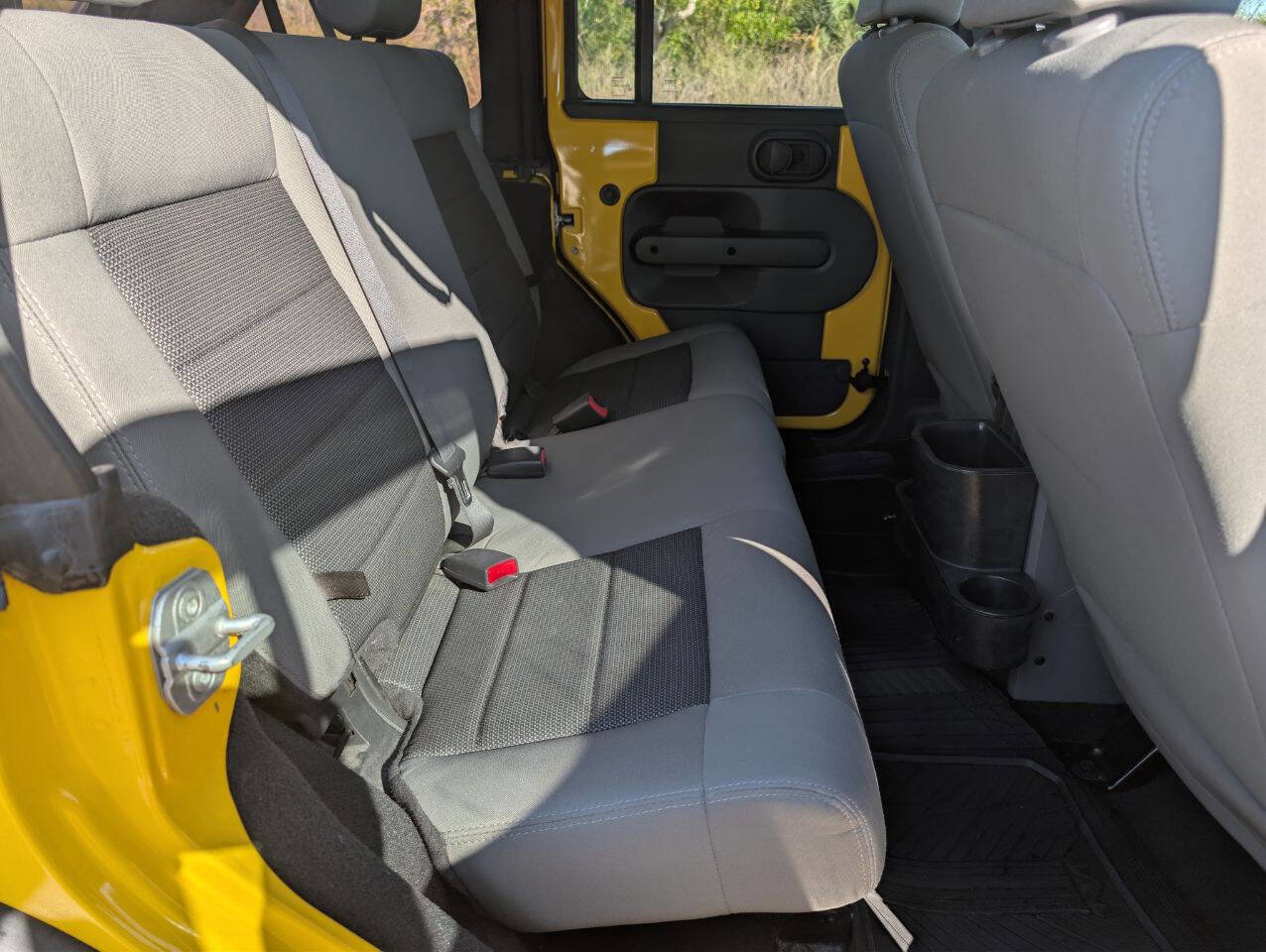 Used 2009 Jeep Wrangler Unlimited X image 18