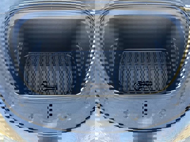 Used 2023 Tesla Model Y Long Range image 31