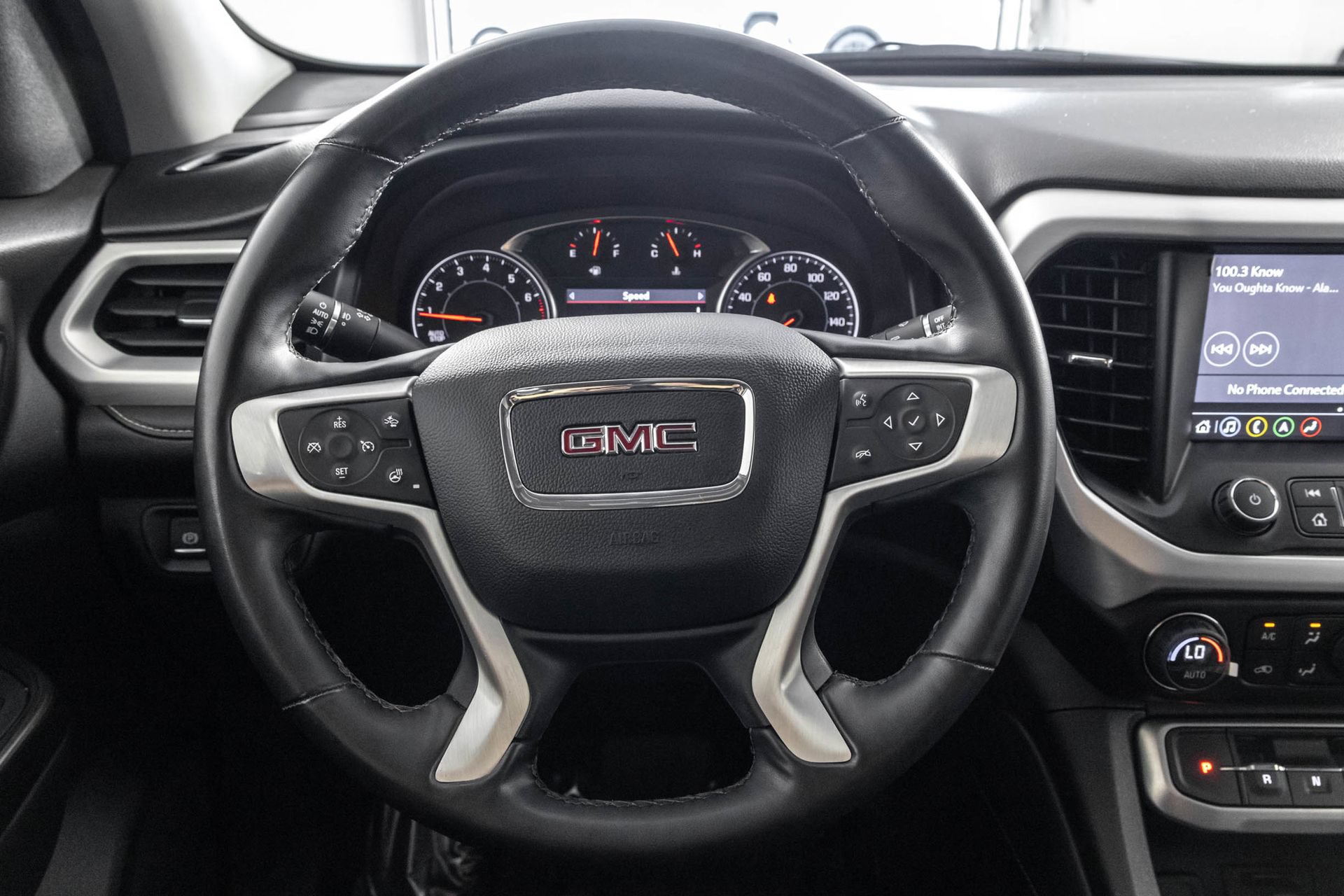 Used 2023 GMC Acadia SLT w/ Elevation Edition AWD/4WD image 30