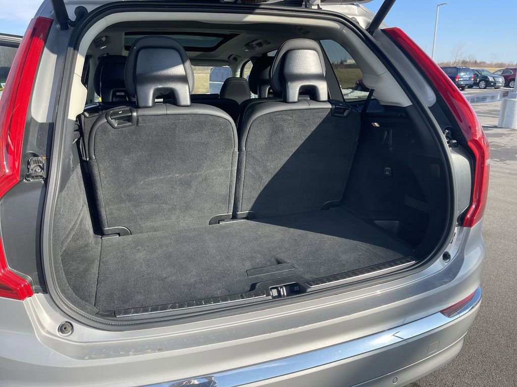 Used 2025 Volvo XC90 B6 Plus image 15