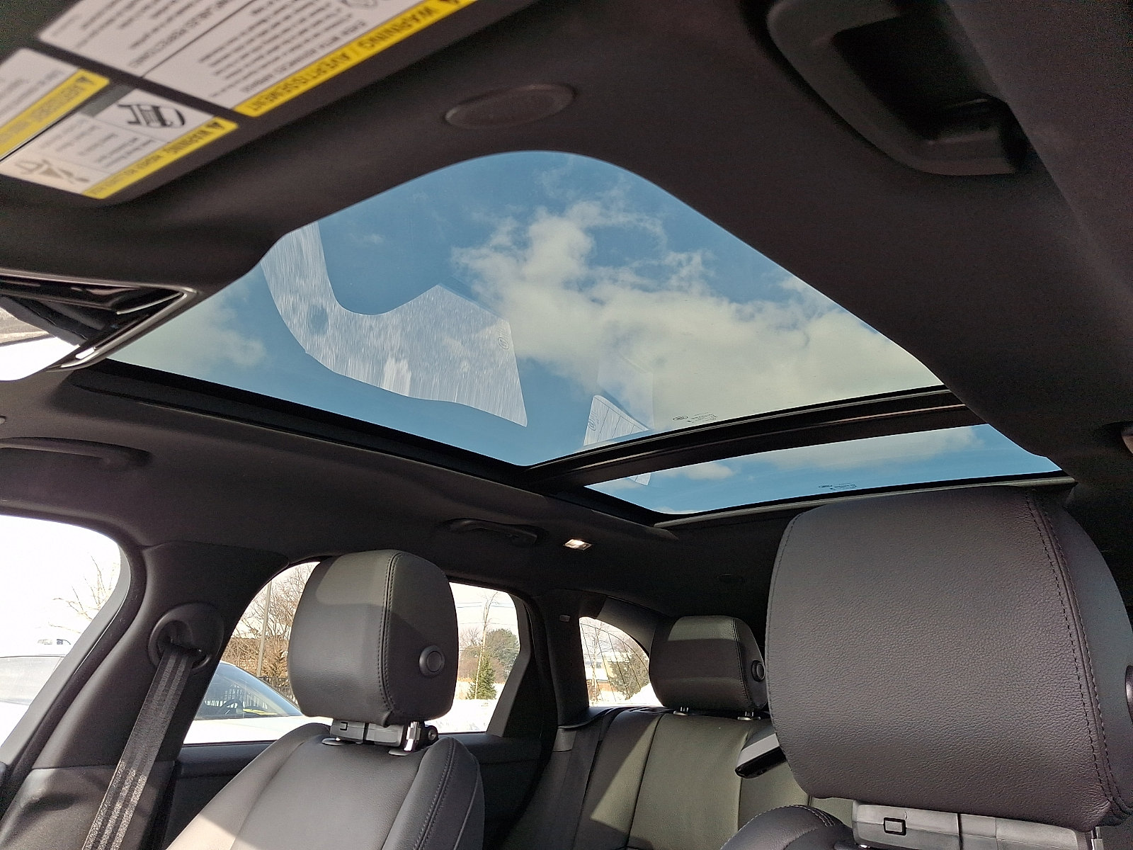 Used 2026 Land Rover Range Rover Velar Dynamic SE image 14