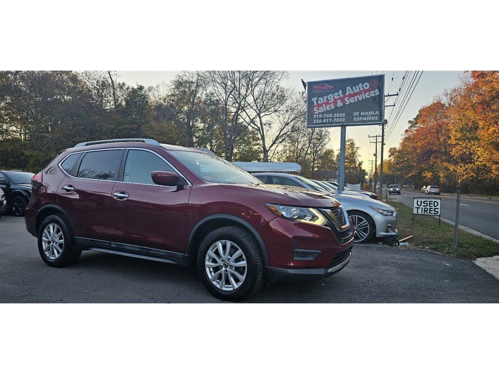 Used 2018 Nissan Rogue SV image 3