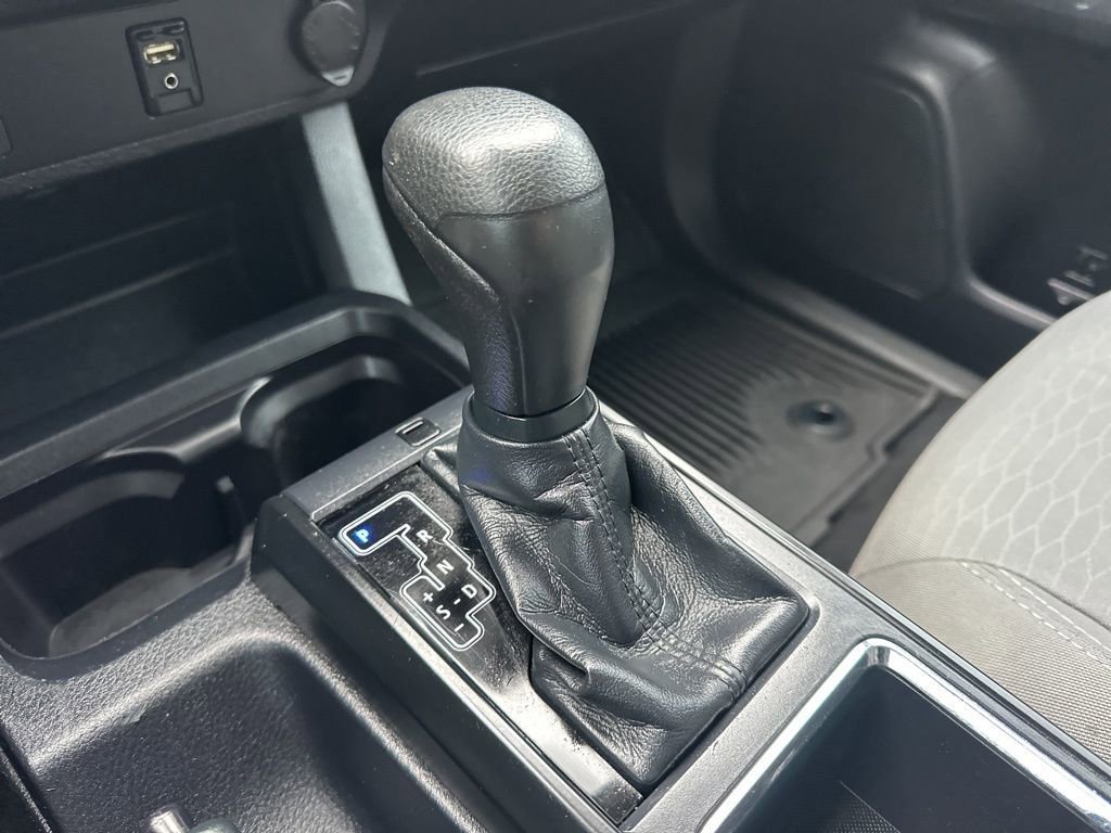 Used 2019 Toyota Tacoma SR image 15
