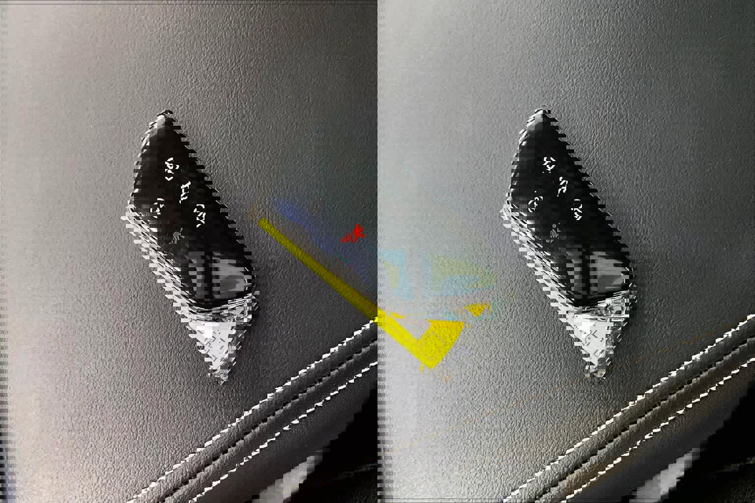 Used 2025 Volkswagen Atlas SEL Premium R-Line image 13