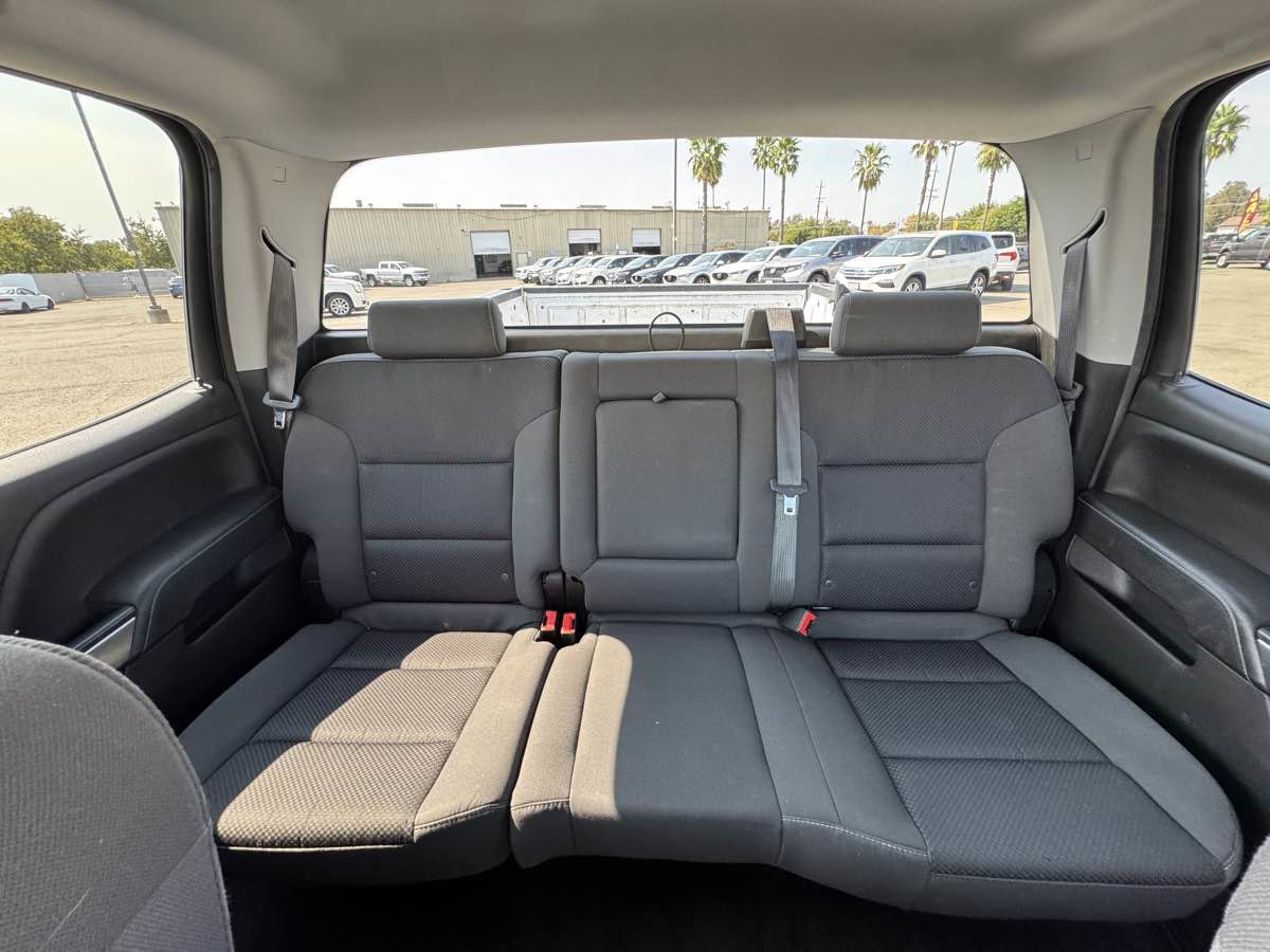 Used 2018 Chevrolet Silverado 1500 LT w/ Trailering Package AWD/4WD image 35