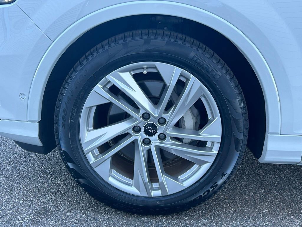 Used 2023 Audi Q7 3.0T Prestige image 43