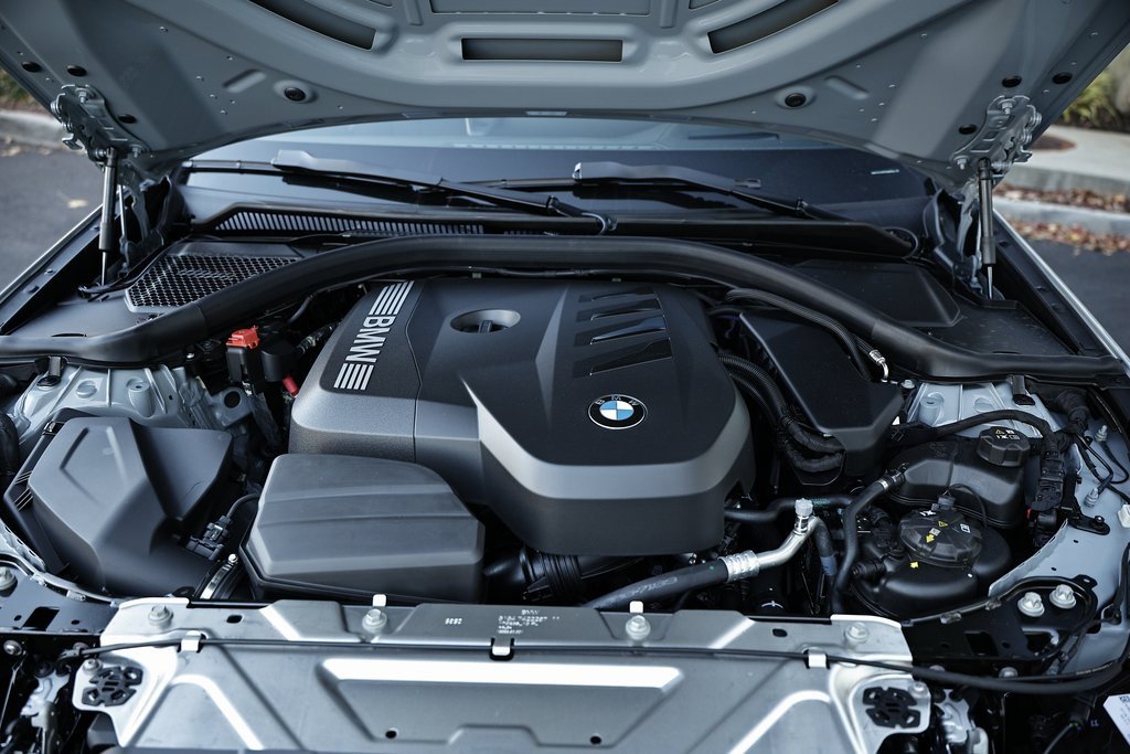 New 2026 BMW 330i Sedan w/ M Sport Package image 31