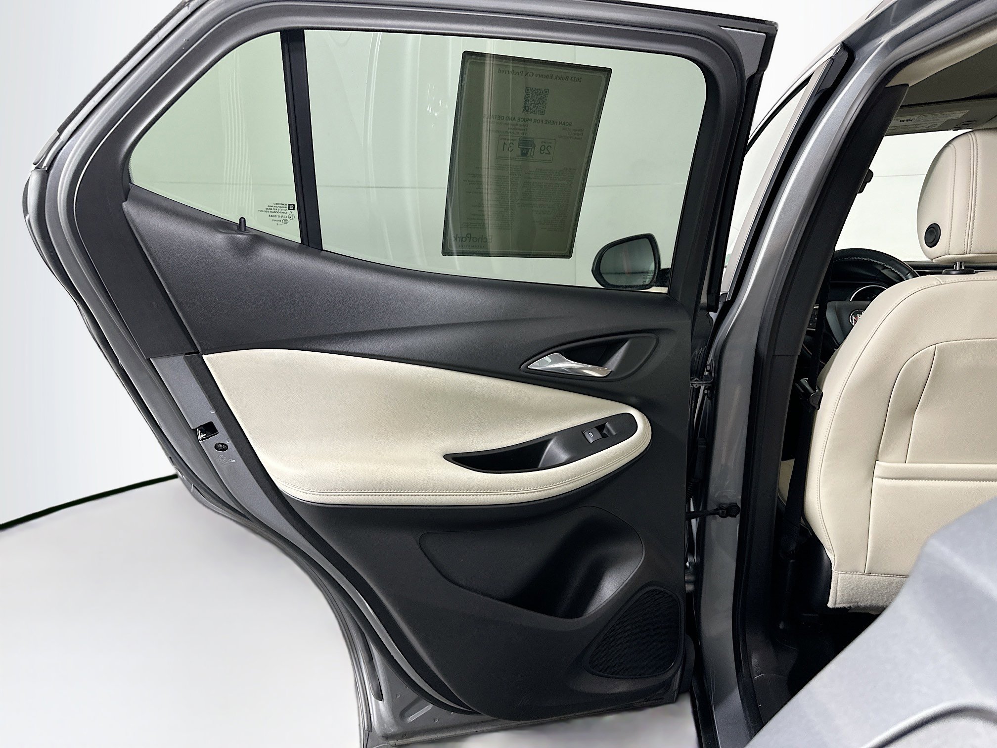 Used 2023 Buick Encore GX Preferred w/ Cold Weather Comfort Package FWD image 25