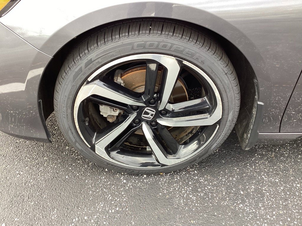 Used 2018 Honda Accord Sport image 26