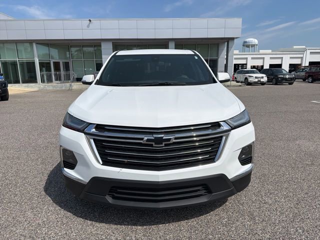 Used 2023 Chevrolet Traverse LT image 2