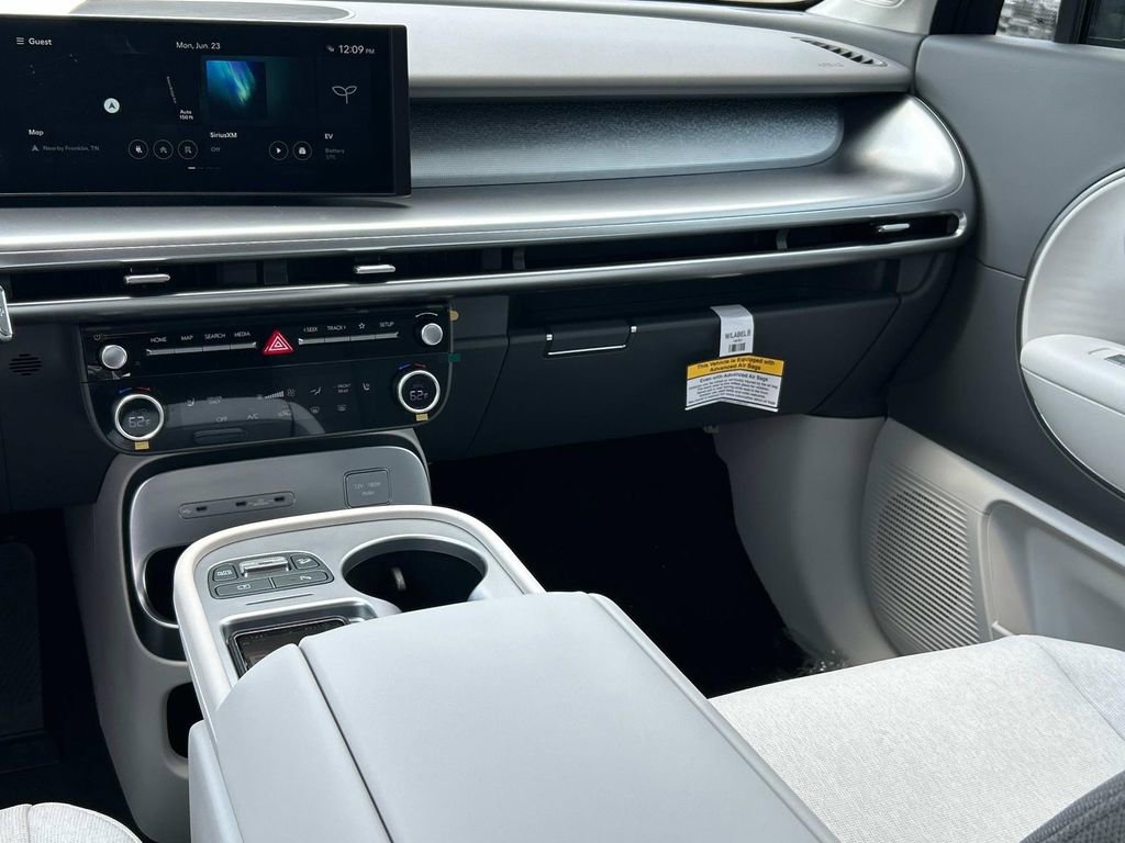 New 2026 Hyundai Ioniq 9 SE image 25