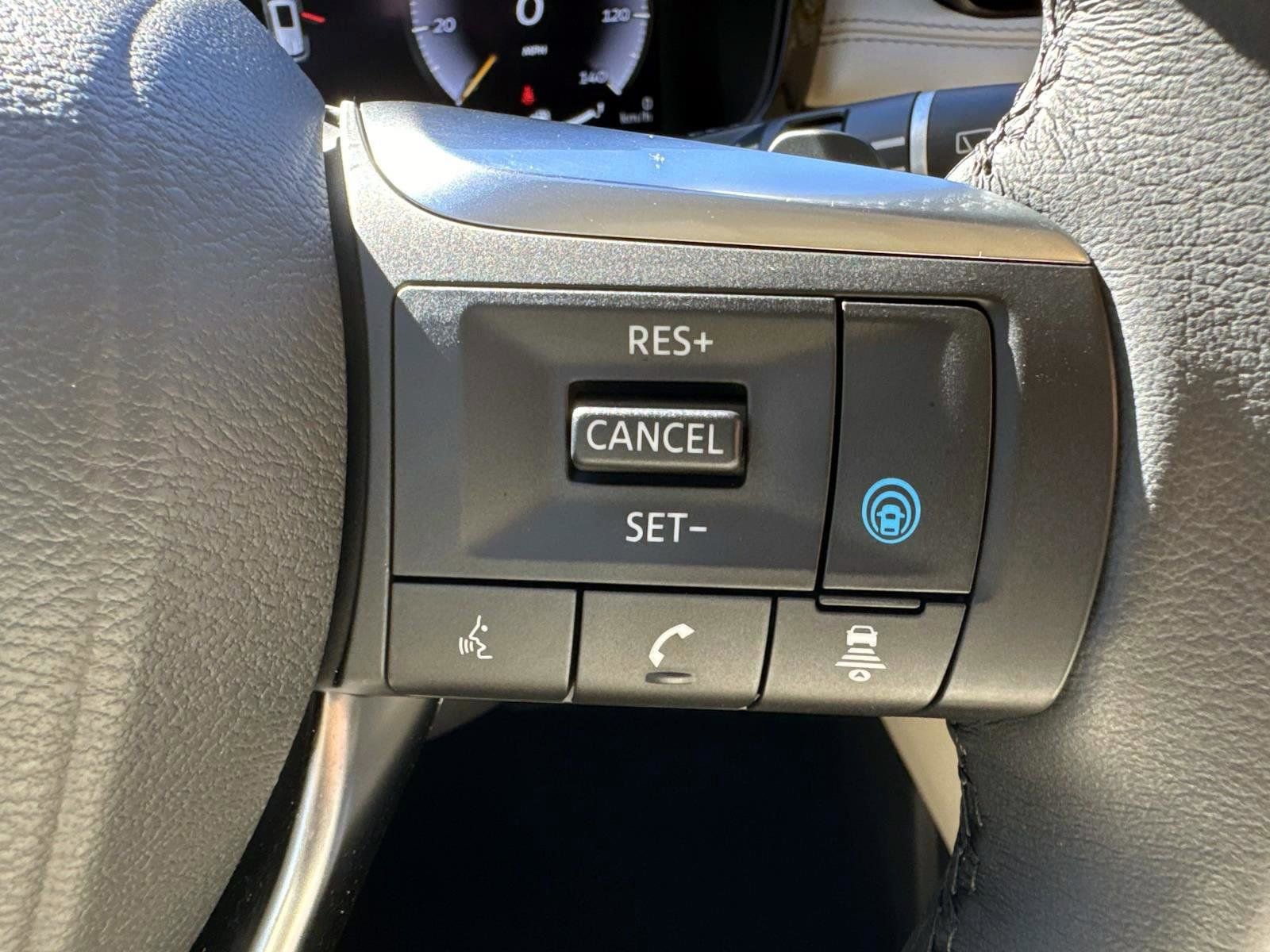 Used 2025 INFINITI QX60 Luxe image 23