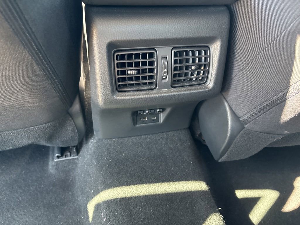 Used 2025 Toyota Camry LE FWD image 20