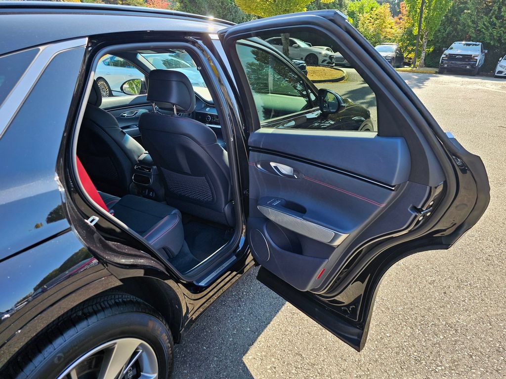 Certified 2025 Genesis GV70 3.5T Sport AWD/4WD image 26