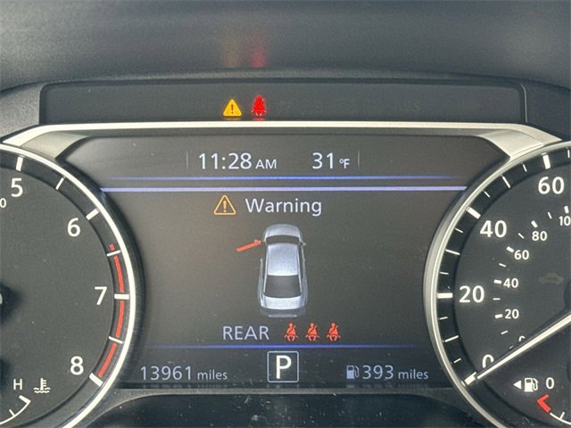 Used 2025 Nissan Altima 2.5 SV image 15