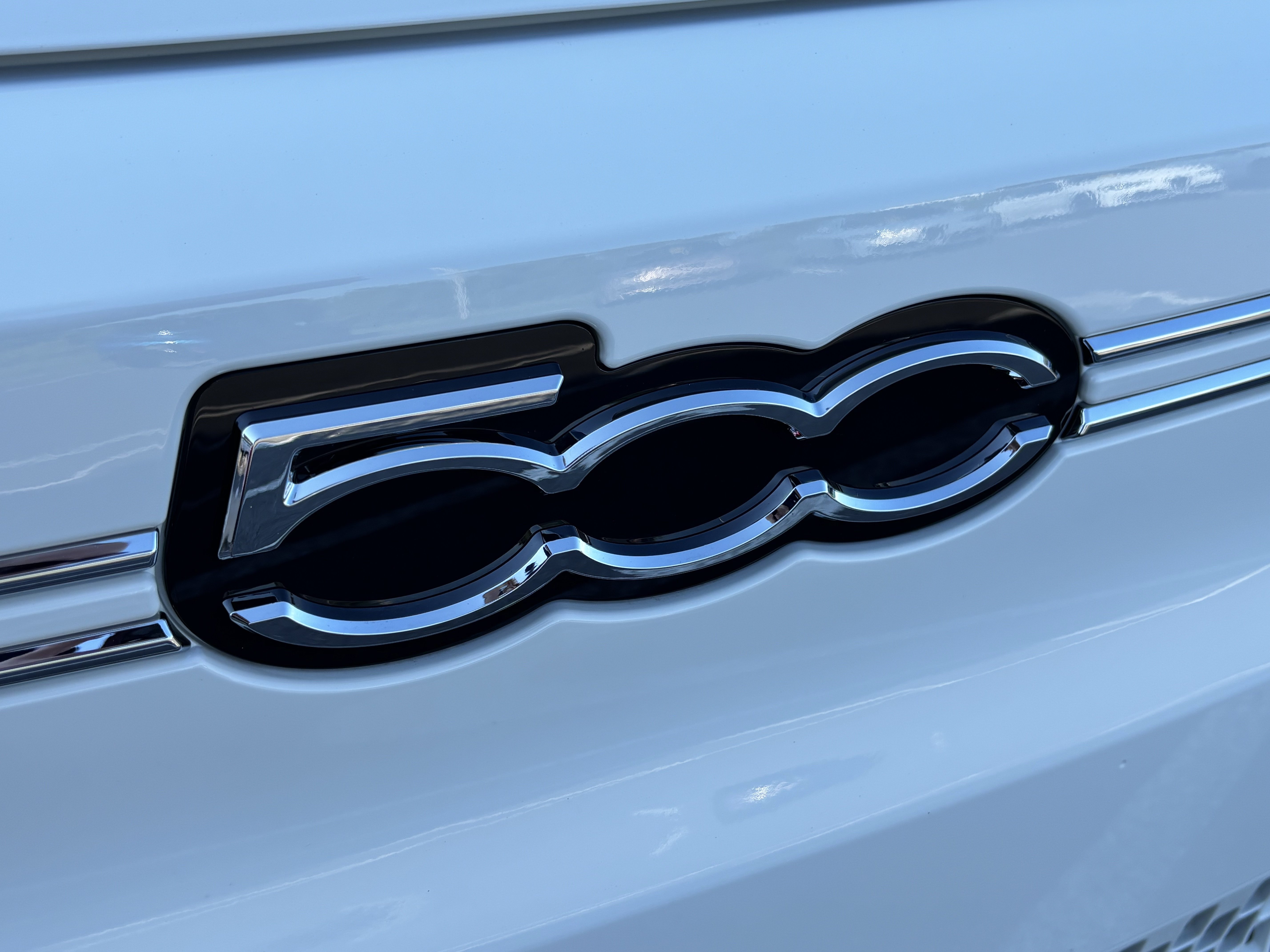 New 2026 FIAT 500 e w/ Comfort Group FWD image 15