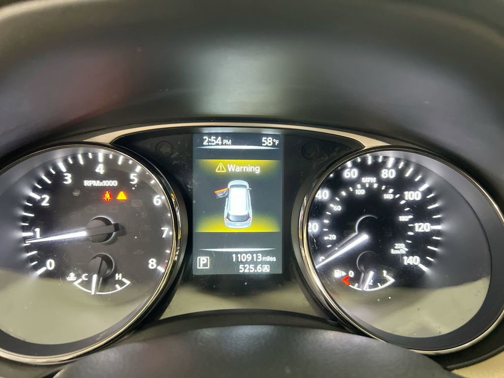 Used 2016 Nissan Rogue SV AWD/4WD image 12