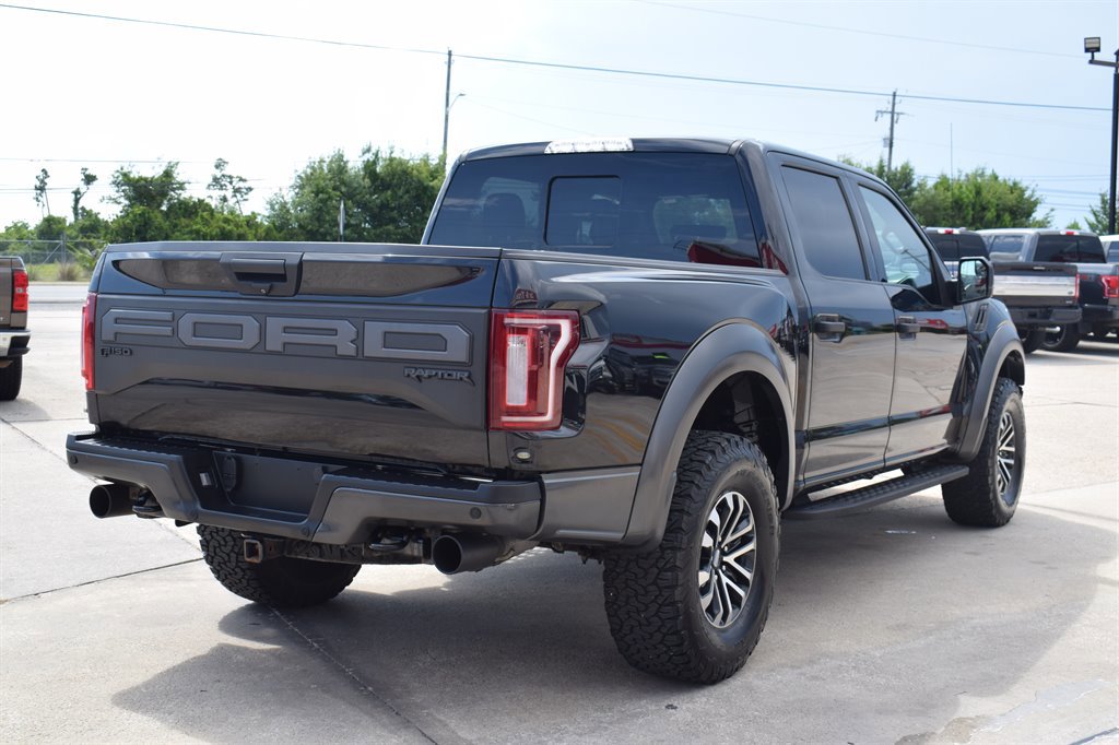 Used 2019 Ford F150 Raptor w/ Equipment Group 801A Mid image 5