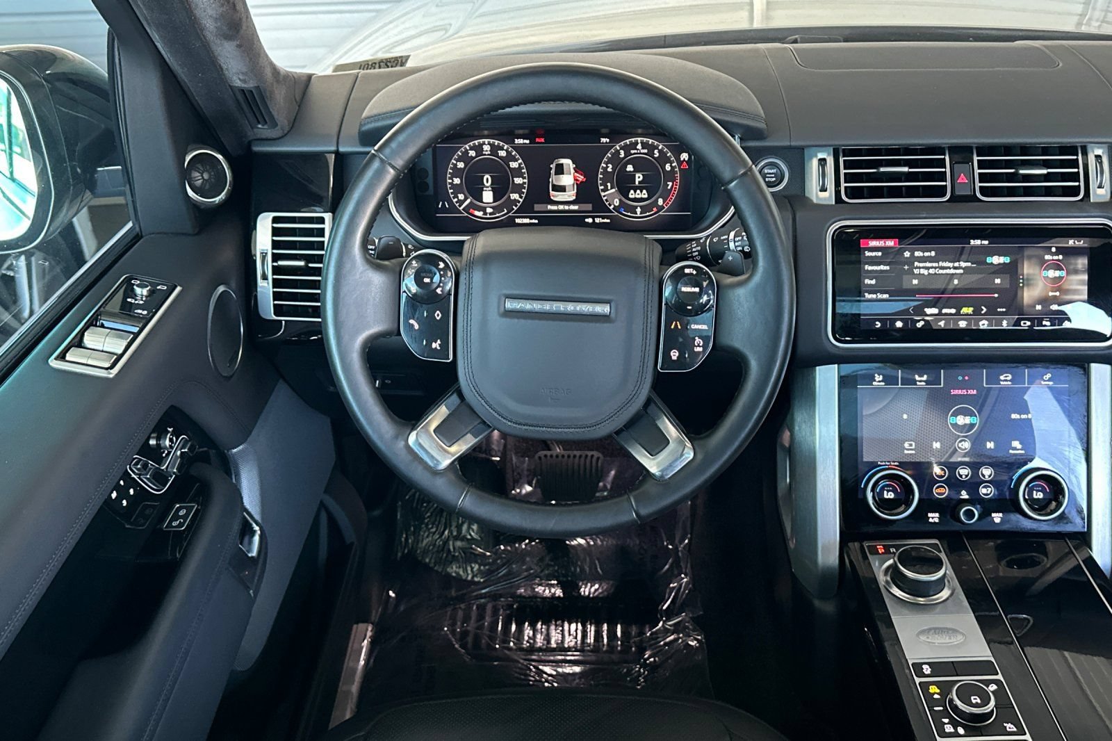 Used 2019 Land Rover Range Rover Long Wheelbase Supercharged AWD/4WD image 16