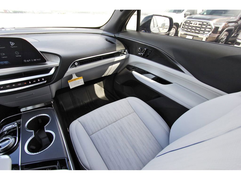 New 2026 Cadillac Lyriq Sport RWD image 10