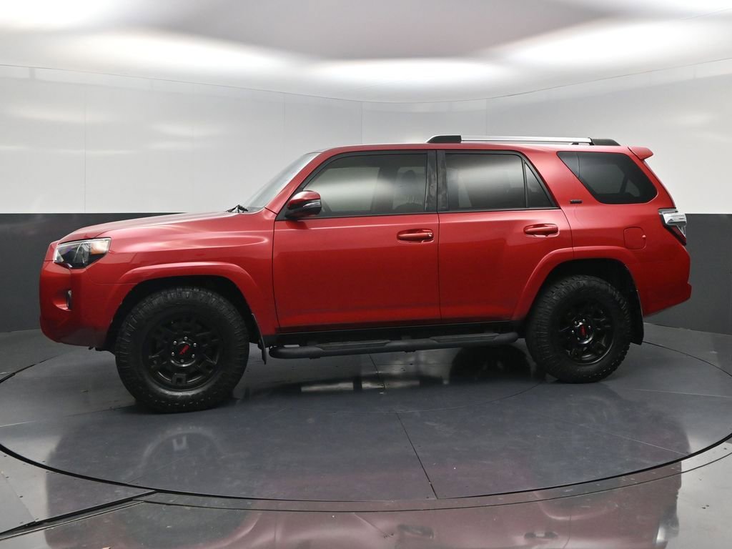 Used 2020 Toyota 4Runner SR5 Premium RWD image 3