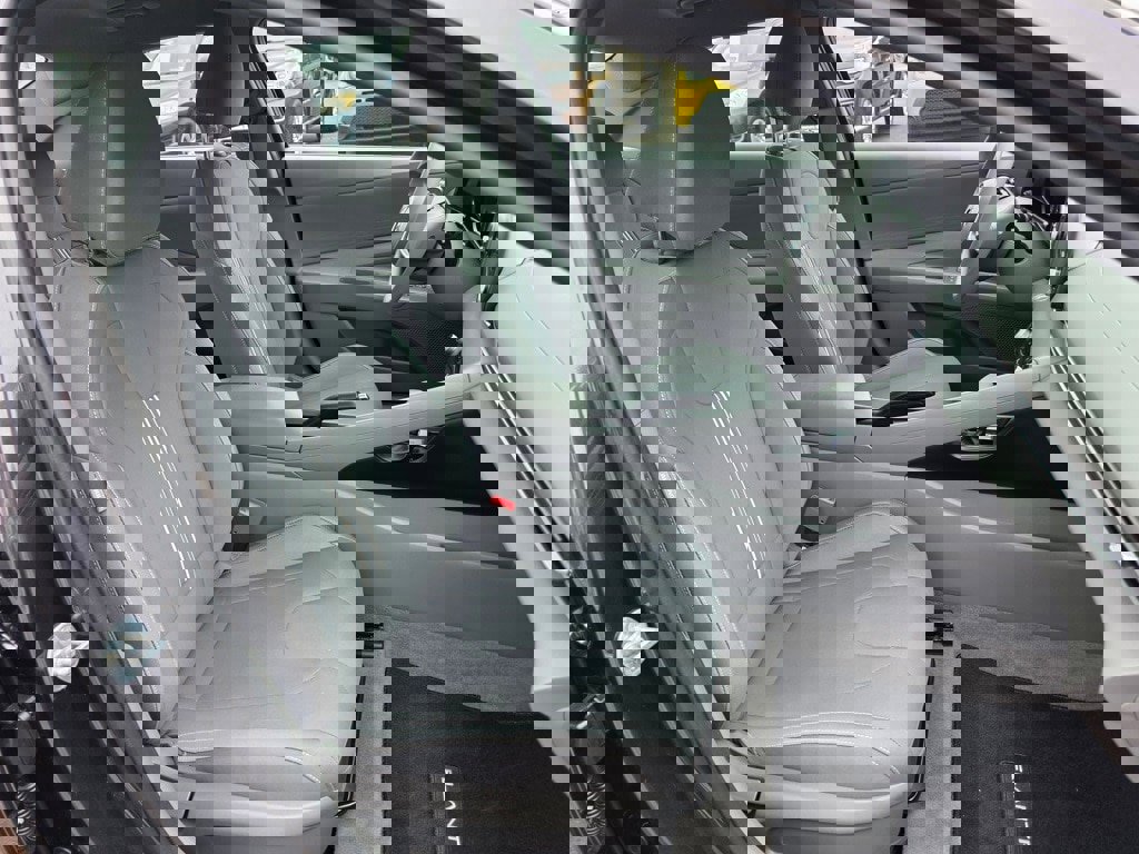 Used 2023 Hyundai Elantra SEL w/ Cargo Package image 25