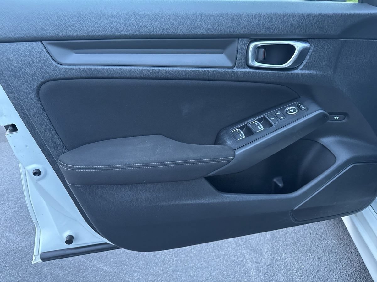 Used 2023 Honda Civic Sport image 15