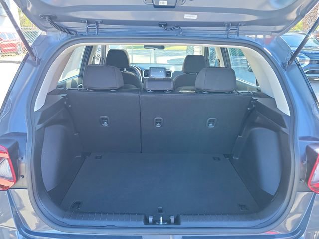 Used 2025 Hyundai Venue SEL image 9