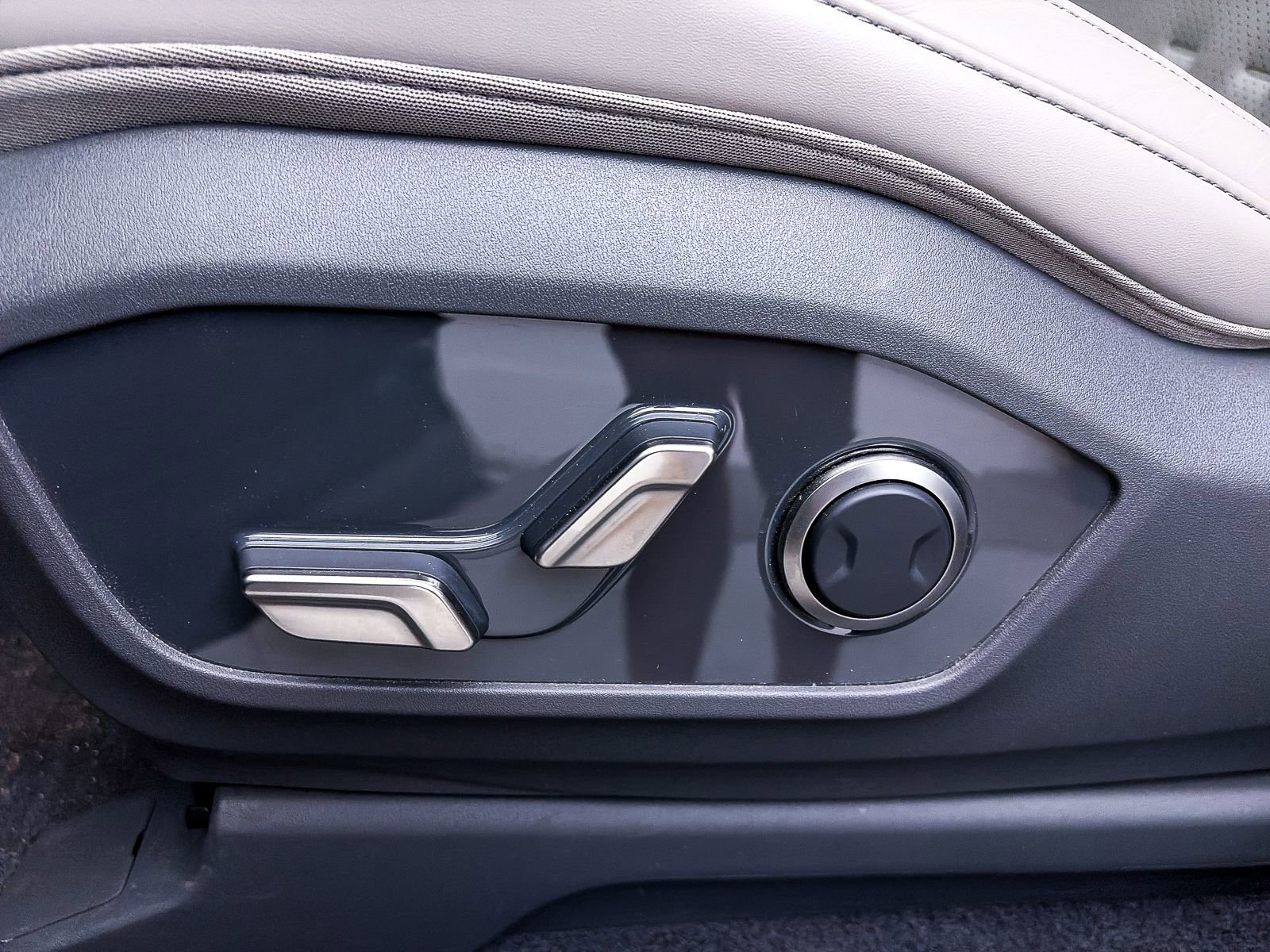 Used 2024 Kia EV9 Wind image 21