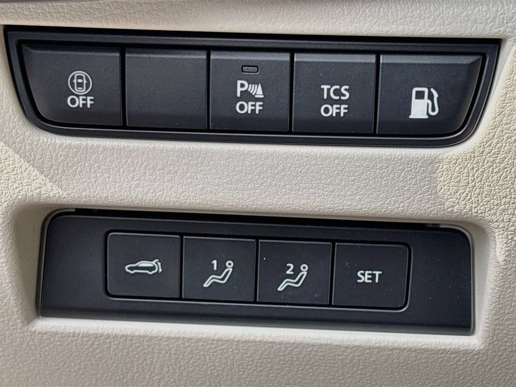 Used 2024 MAZDA CX-90 Plug-In Hybrid w/ Premium Plus AWD/4WD image 10