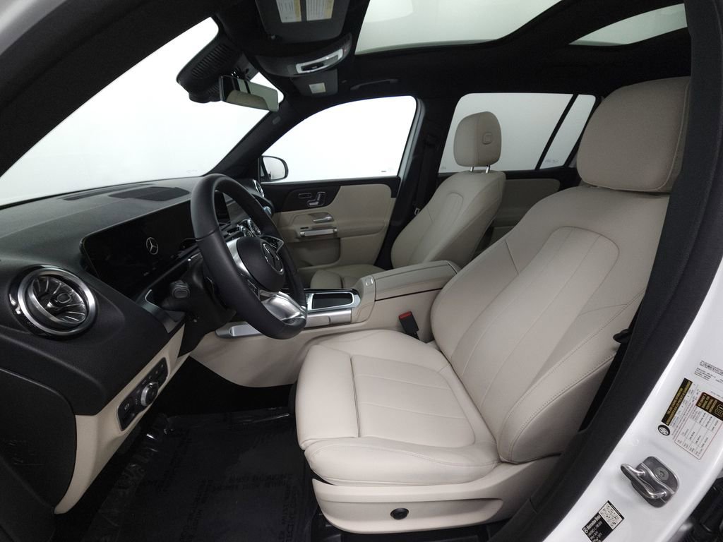 Certified 2026 Mercedes-Benz GLB 250 4MATIC image 7