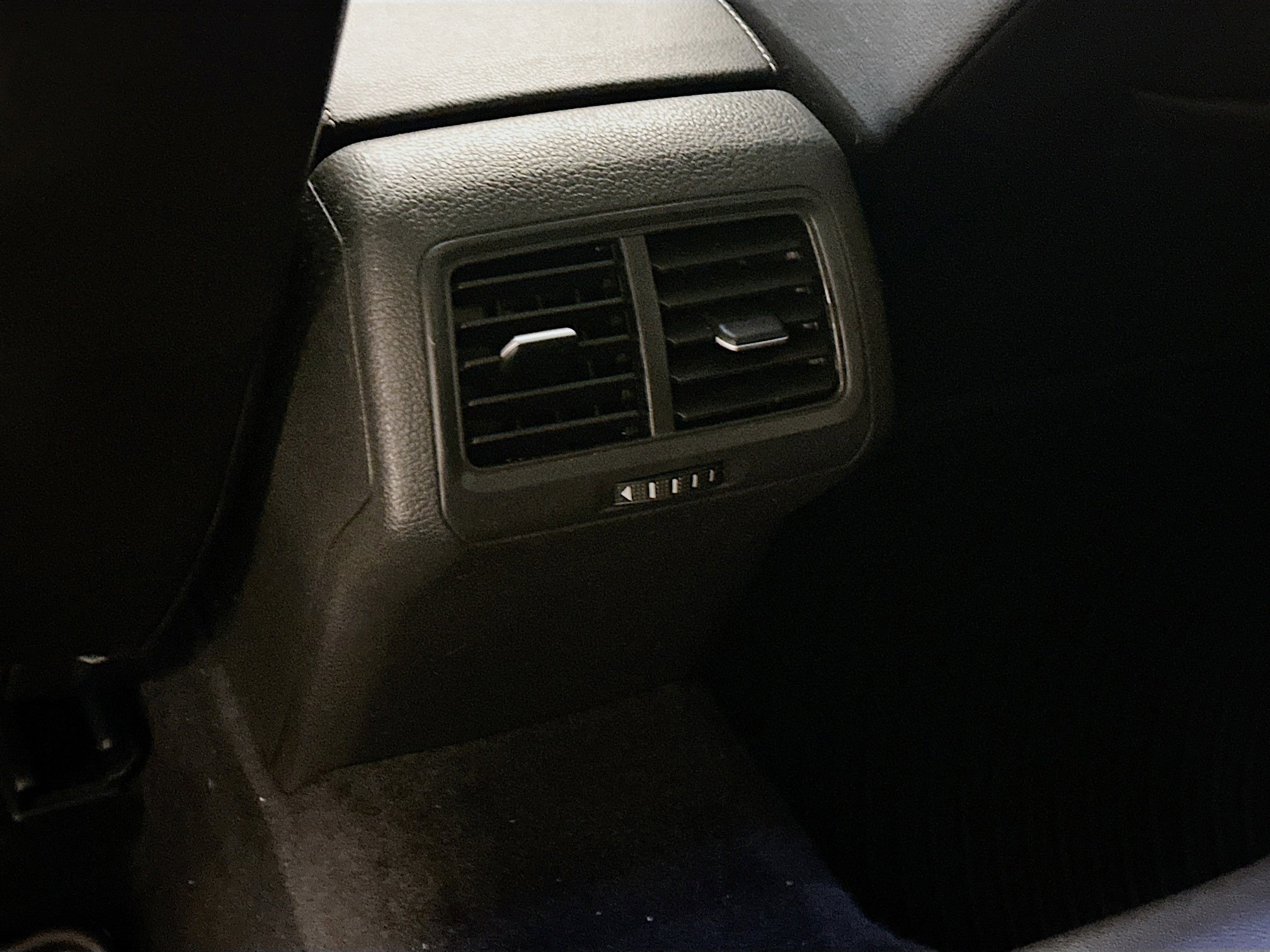 Used 2018 Volkswagen Golf SE FWD image 28