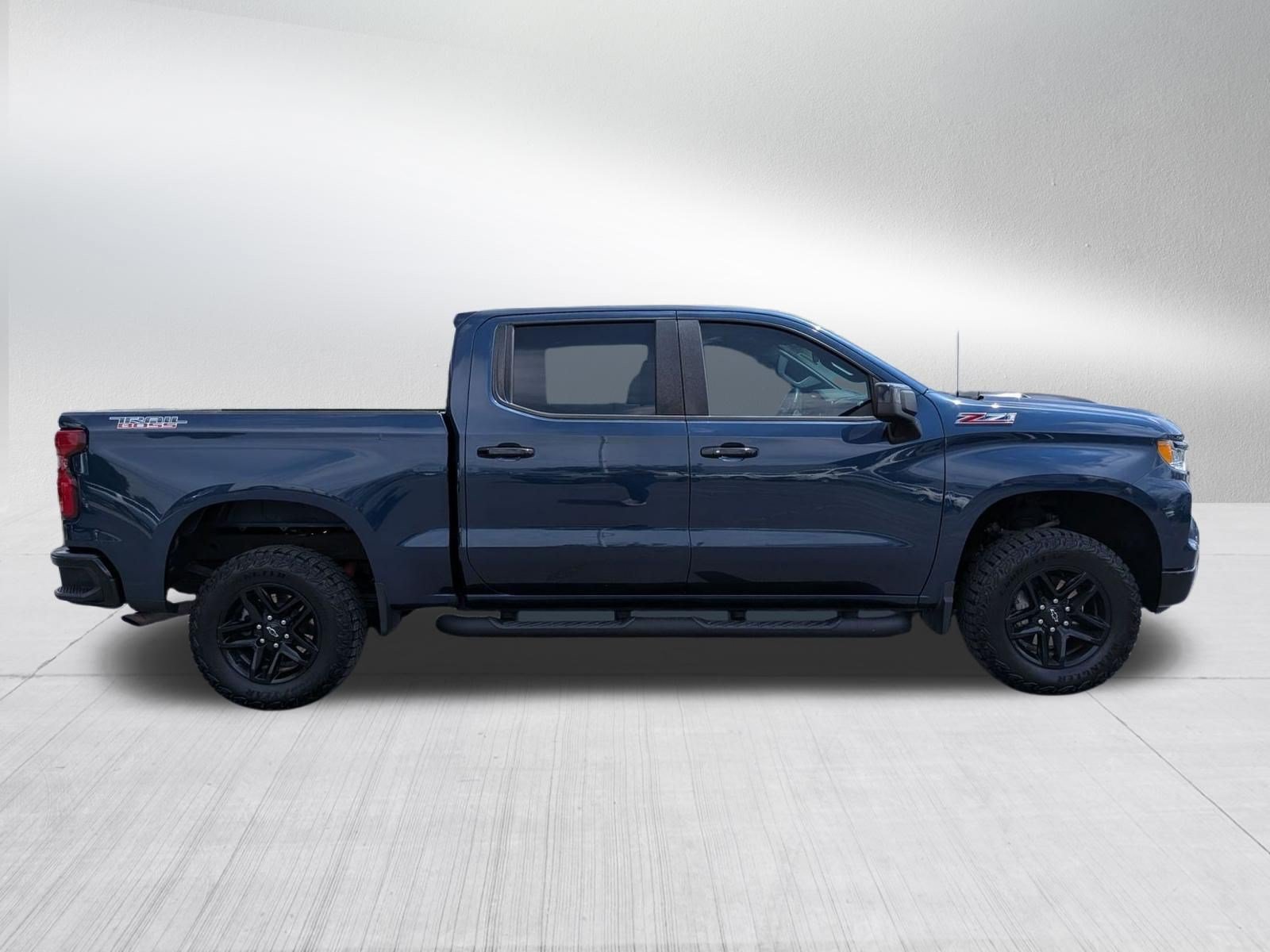 Used 2023 Chevrolet Silverado 1500 LT Trail Boss AWD/4WD image 6