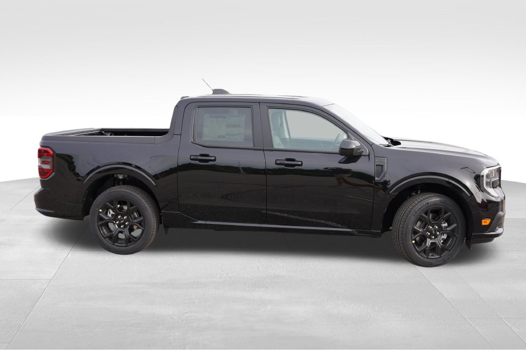 New 2026 Ford Maverick Lobo AWD/4WD image 2