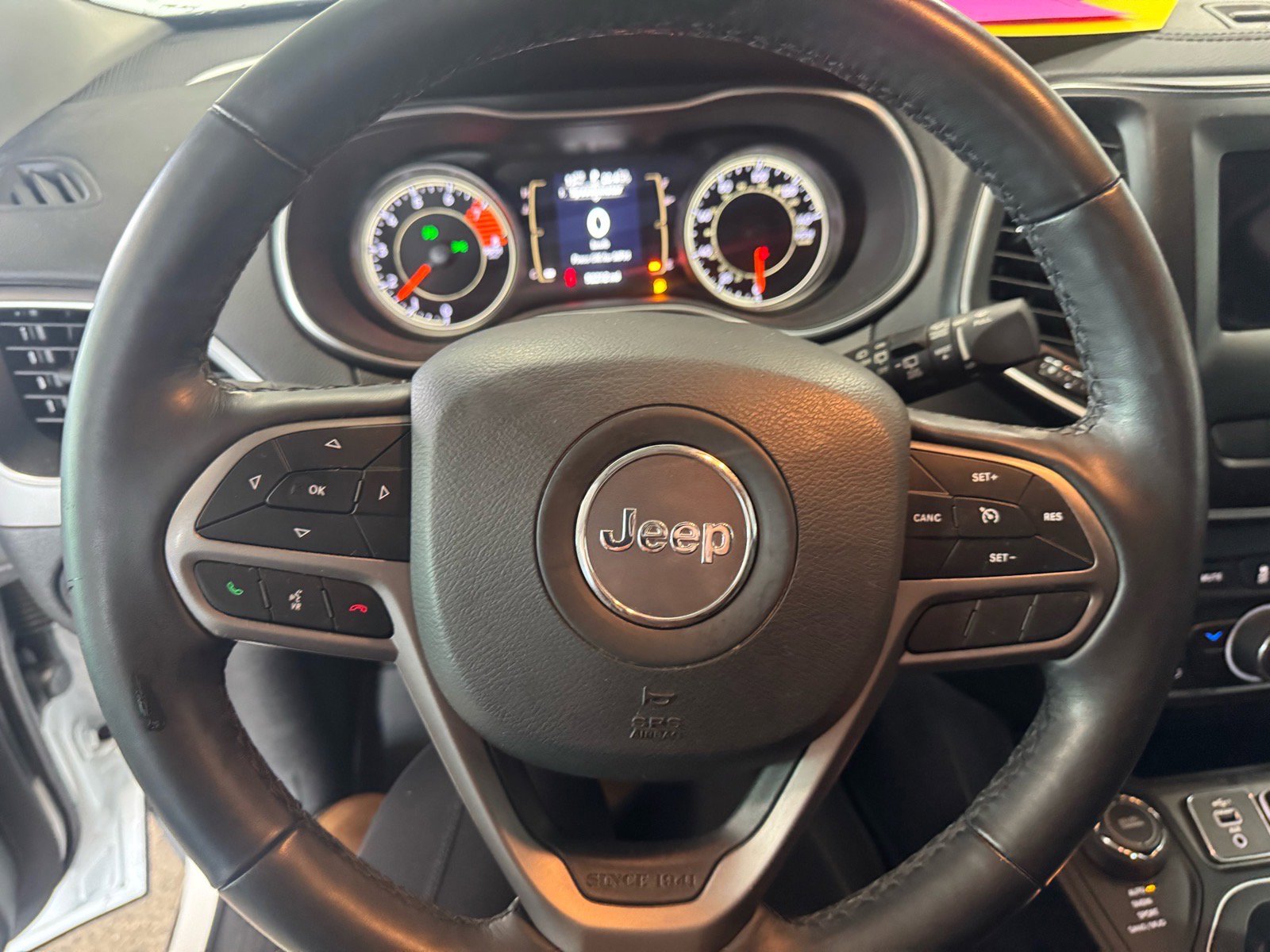 Used 2021 Jeep Cherokee Latitude Lux image 24