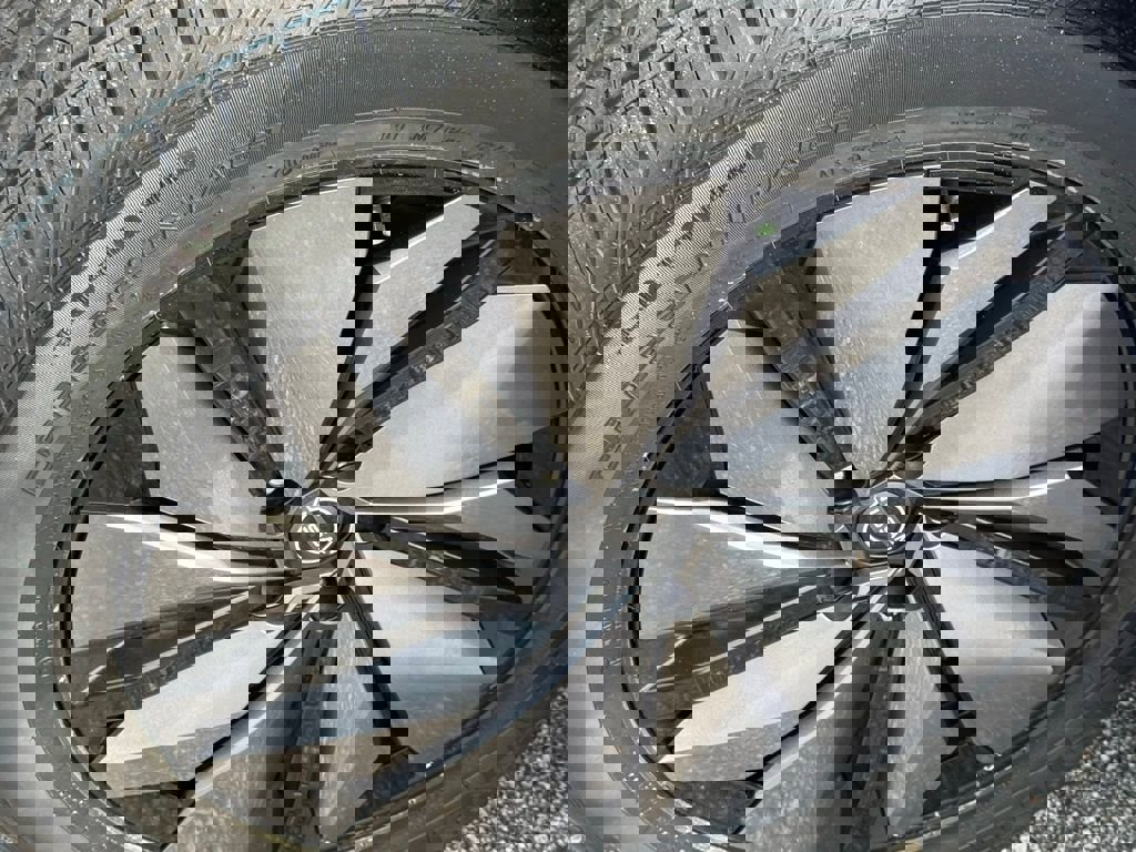 Used 2023 Nissan Ariya FWD image 12