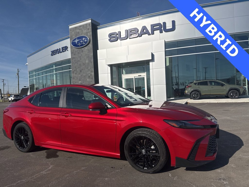 Used 2025 Toyota Camry SE