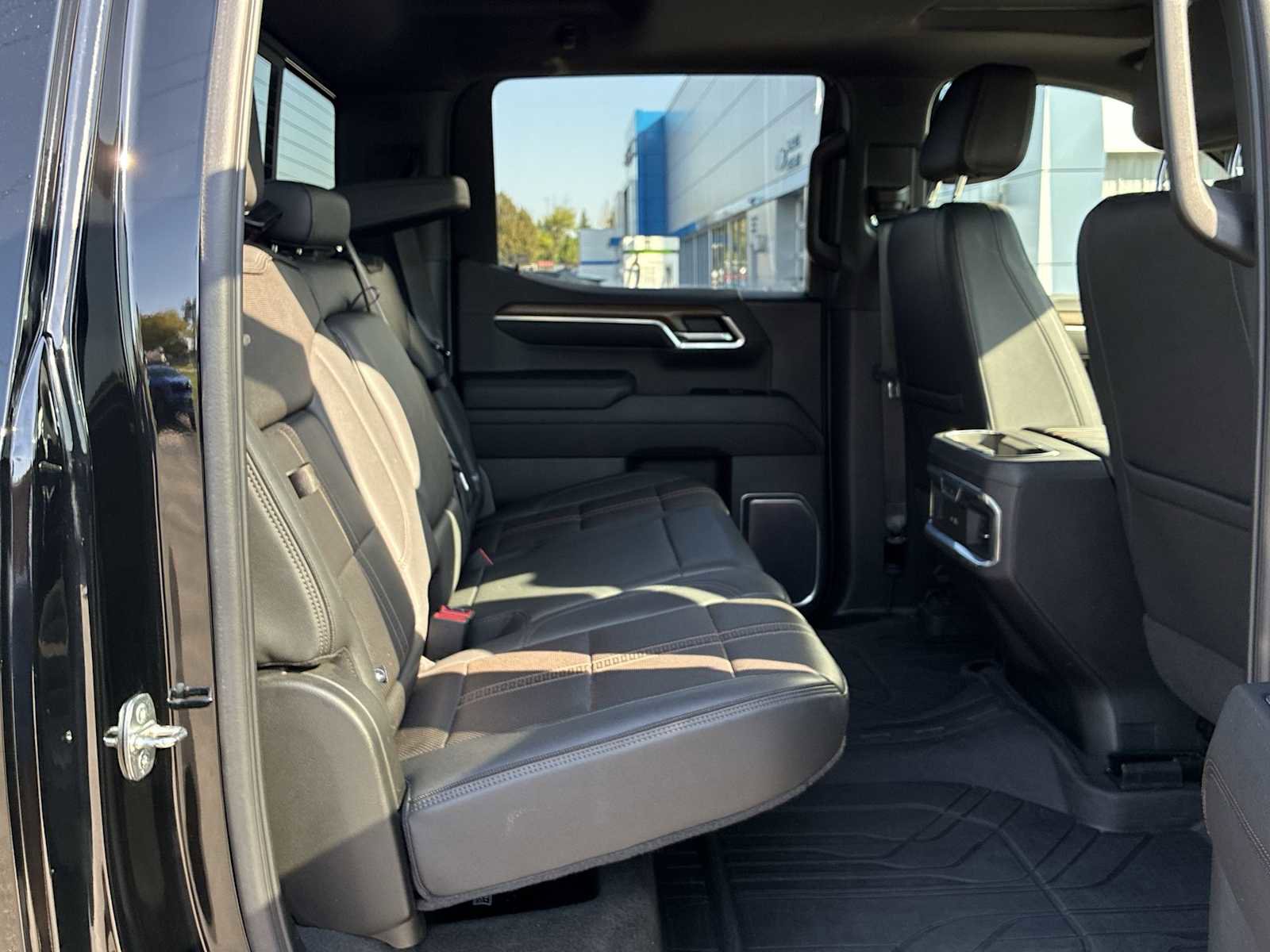 Certified 2022 Chevrolet Silverado 1500 High Country w/ High Country Premium Package image 27