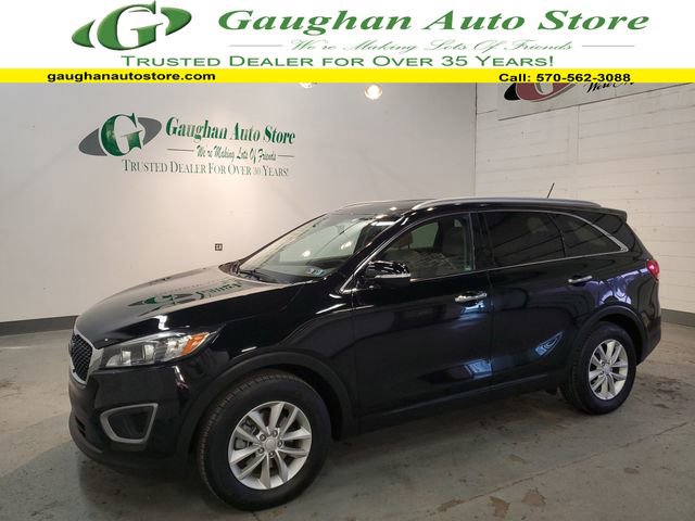 Used 2017 Kia Sorento LX image 1