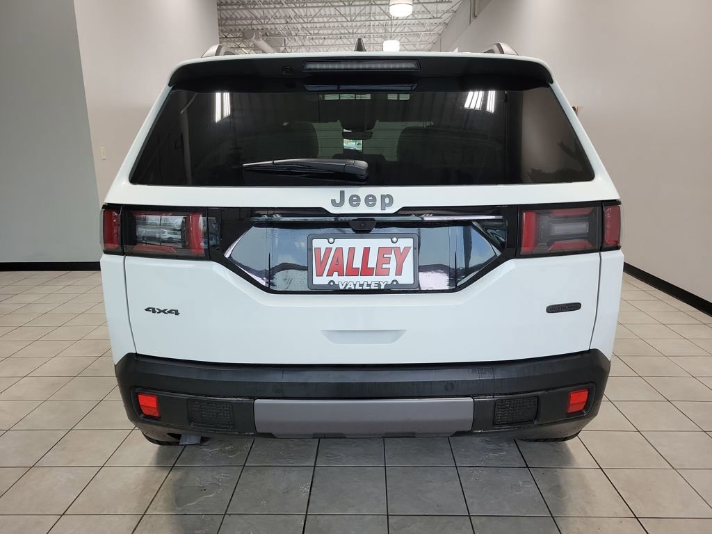 New 2026 Jeep Cherokee Overland w/ Trailer Tow Group AWD/4WD image 5