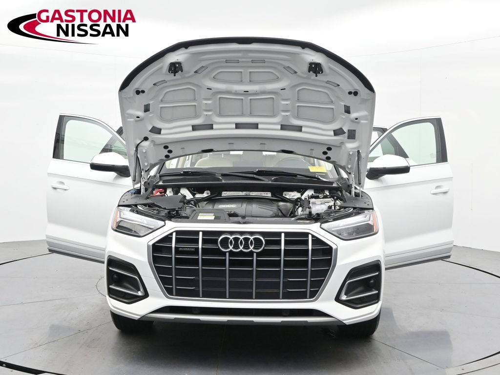 Used 2023 Audi Q5 2.0T Premium w/ Convenience Package AWD/4WD image 43