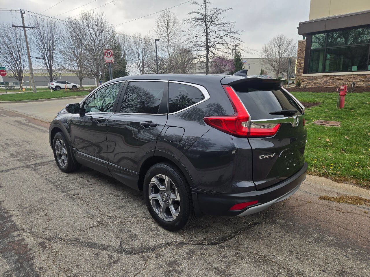 Used 2018 Honda CR-V EX image 8