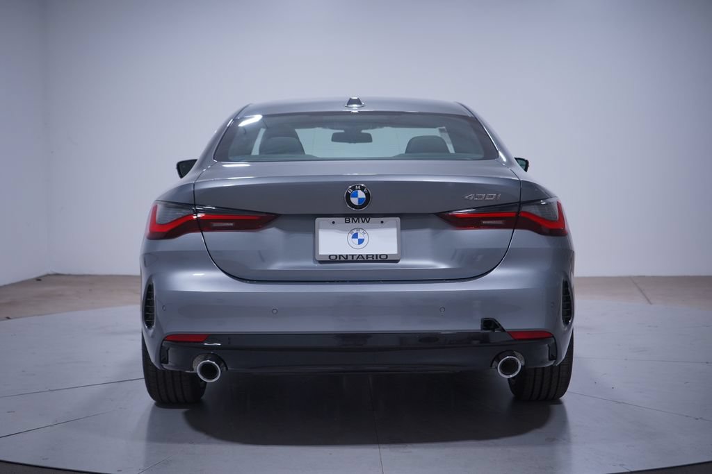 Used 2026 BMW 430i Coupe w/ Parking Assistance Package RWD image 4