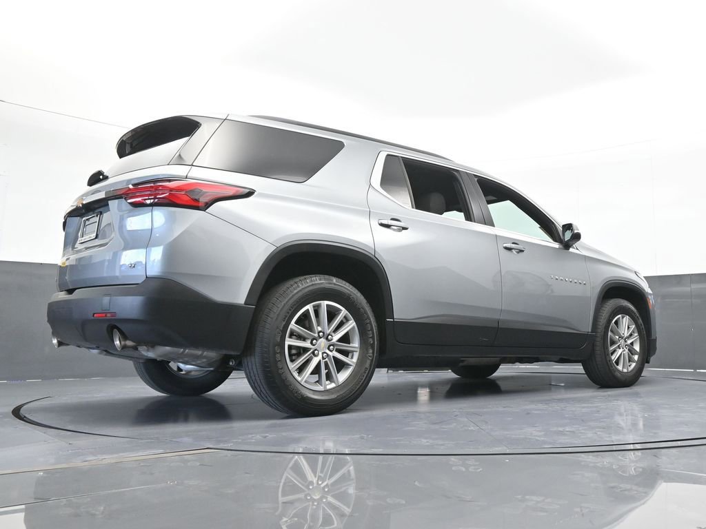 Used 2023 Chevrolet Traverse LT image 56