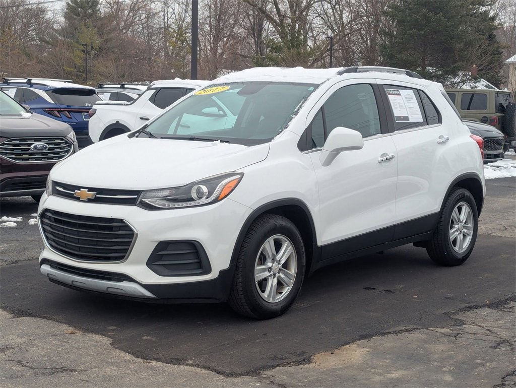 Used 2017 Chevrolet Trax LT w/ LT Convenience Package image 1