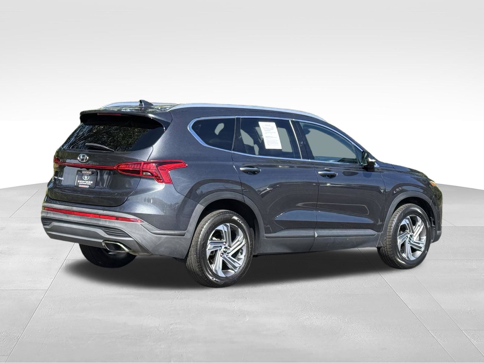 Used 2023 Hyundai Santa Fe SEL FWD image 4